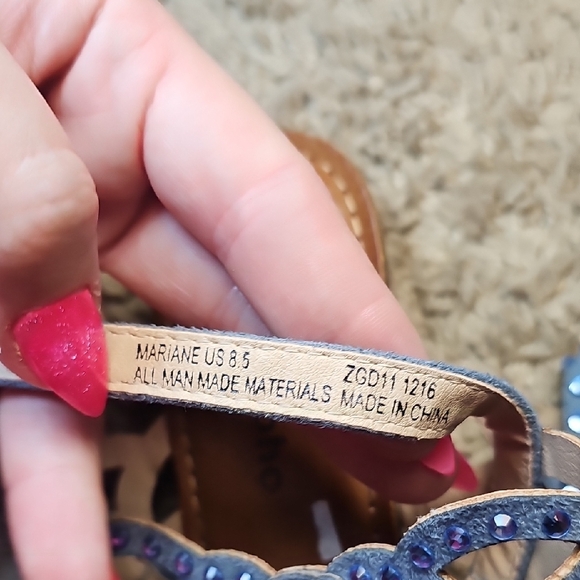 Zigi Soho Perforated Rhinestone Blue Sandals Shimmer Size 8.5 Womens B22 - Picture 7 of 9